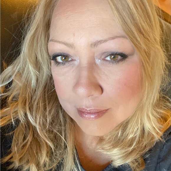 Meet your Posher, Tammy - Picture 1 of 1